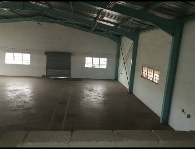 850M² WAREHOUSE TO LET IN MKONDENI
